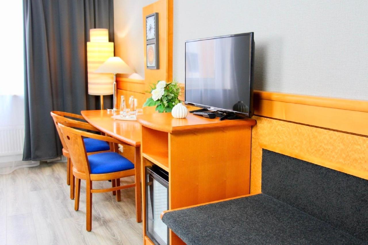 Parkhotel Viktoria Velten Exteriör bild